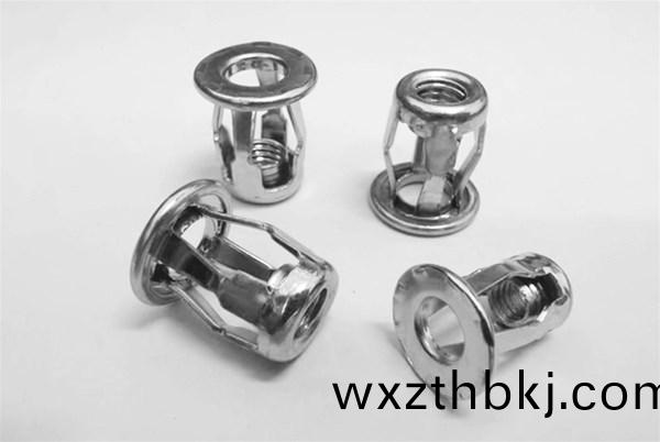 防鬆(song)螺(luo)母的(de)工(gong)作原(yuan)理(li)