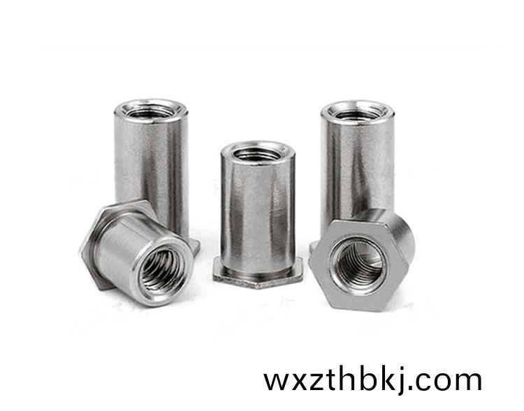 通(tong)孔壓(ya)鉚(liu)螺(luo)柱(zhu) 不(bu)鏽(xiu)鋼